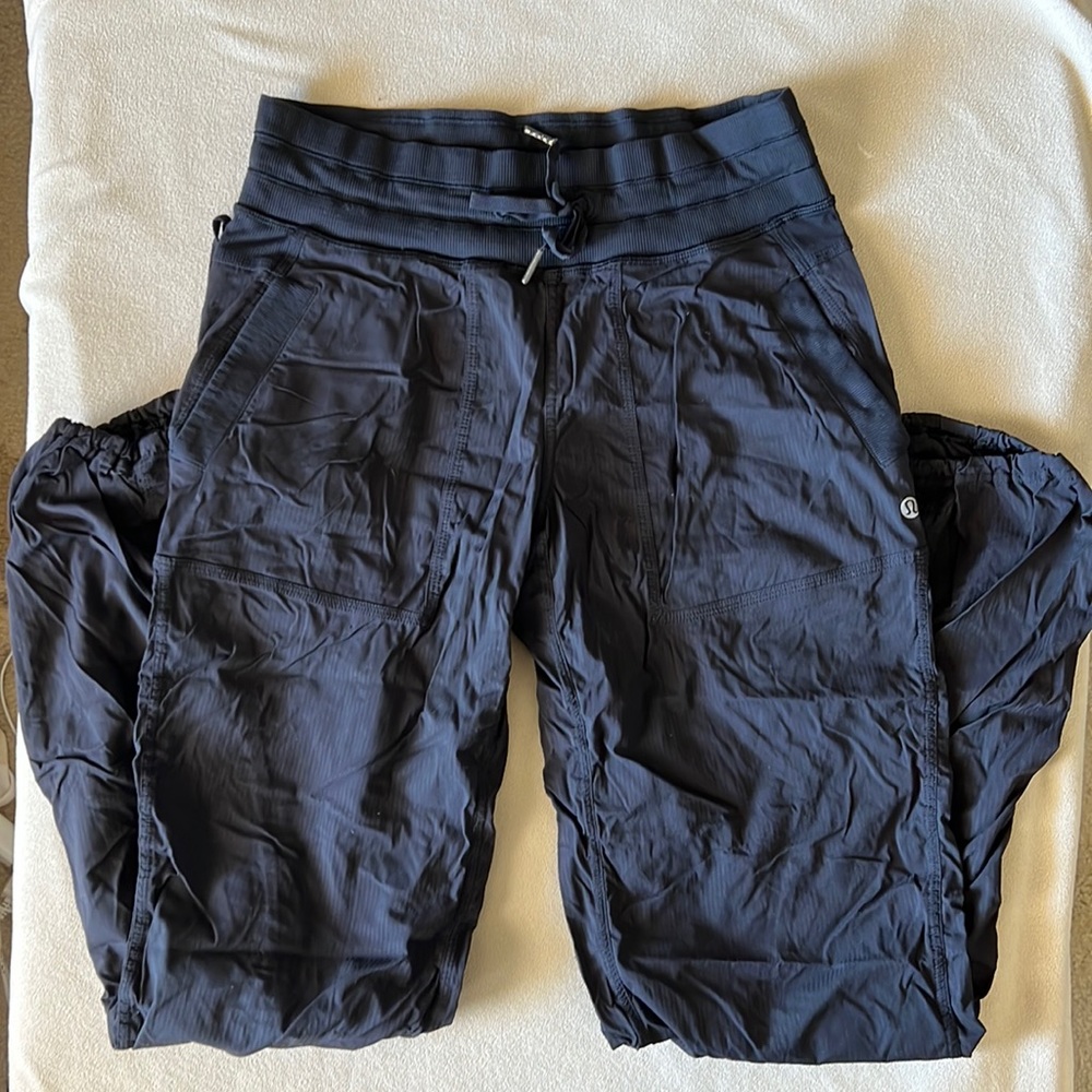 Lululemon lightweight cargo studio pants